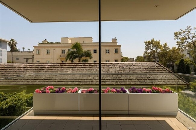 Building Photo - 9200 Wilshire Blvd