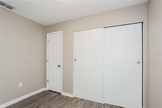 Building Photo - 4108 12th Ave W