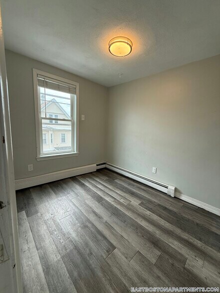 Building Photo - 126 Leyden St