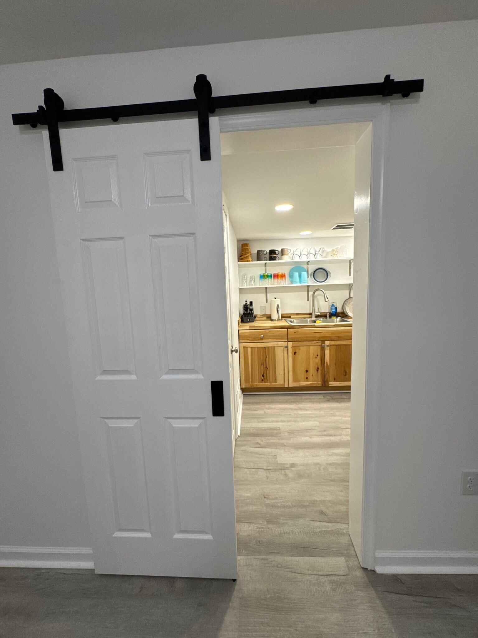 Entrance to kitchen via bedroom 1 - 1042 Laurel Grove Rd