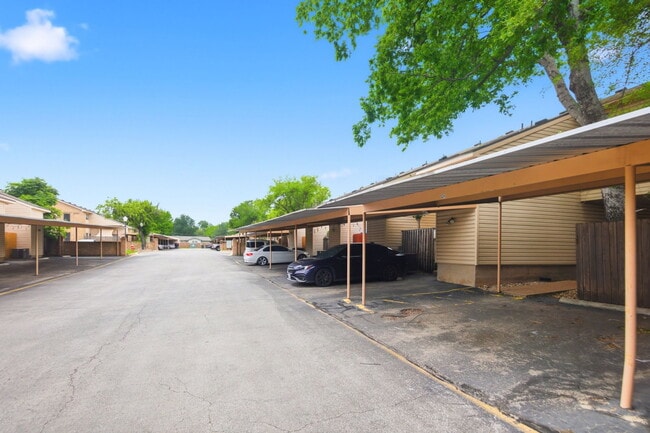 Building Photo - 8400 Jamestown Dr