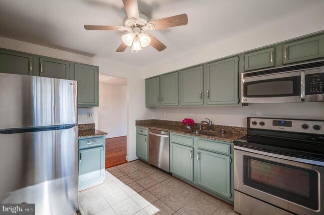 Building Photo - 10600 Partridge Ln