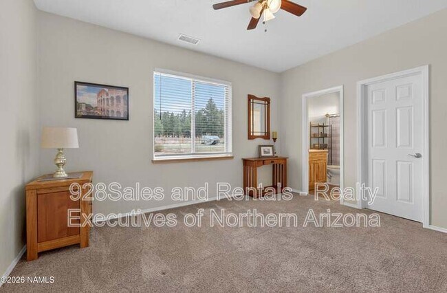 Building Photo - 10418 Lundin Rd