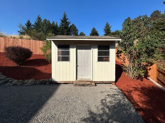 Building Photo - Welcome to your new home!