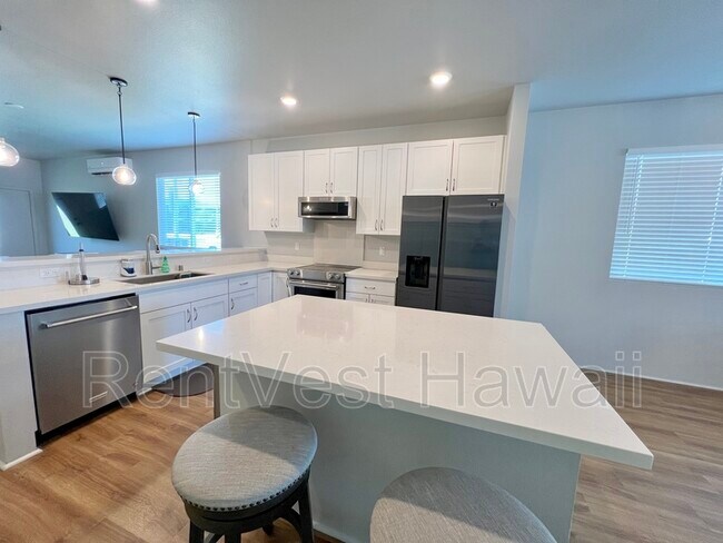 Building Photo - 911292-1292 Likolehua Loop