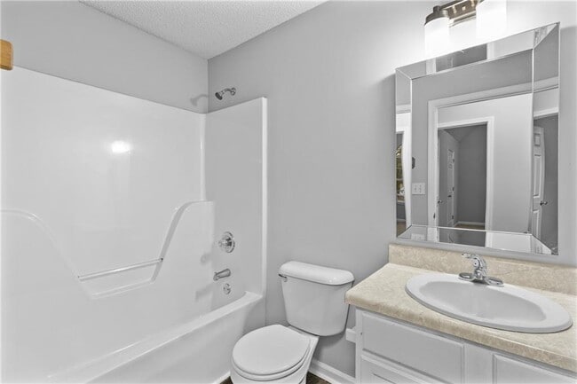 Building Photo - 498 Pecan Wood Cir