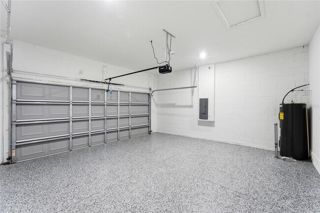 Building Photo - 13690 SW 43rd Cir