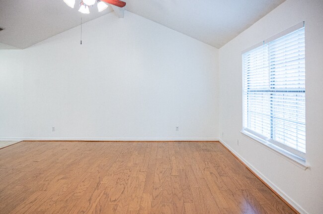 Building Photo - 9151 McFarland Ct