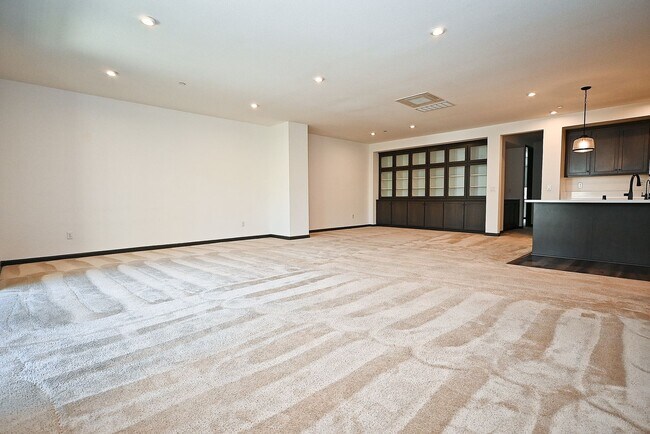 Building Photo - $5,190 - GORGEOUS FOUR BEDROOM HOME IN THE...