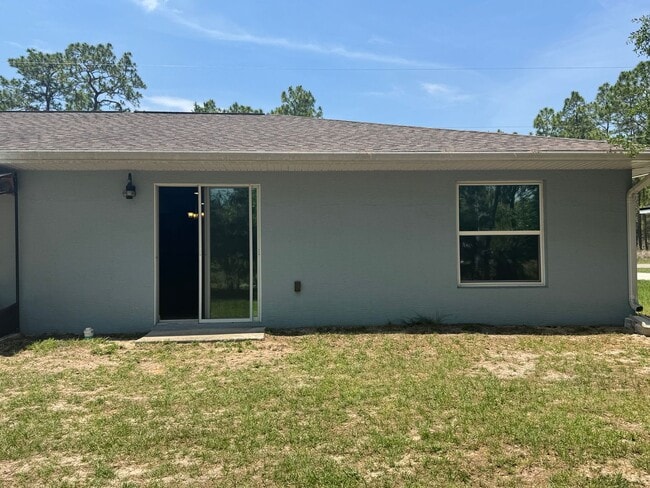 Building Photo - Charming 2BR/2BA Duplex in Citrus Springs - Peaceful Living Awaits!