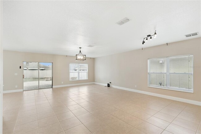 Building Photo - 2227 Napone Ln