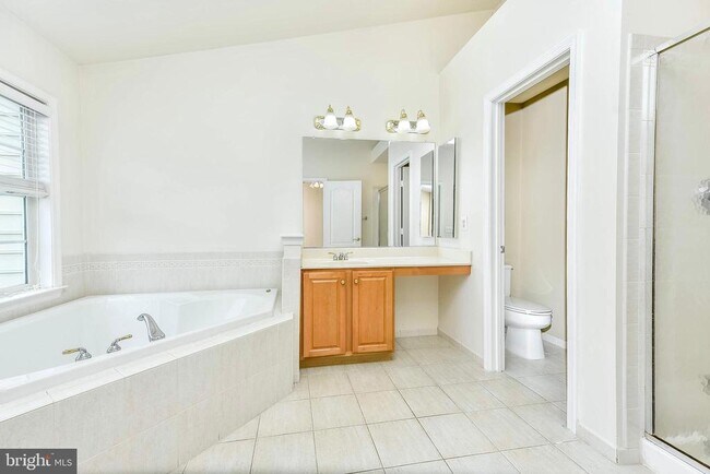 Building Photo - 8105 Quinn Terrace