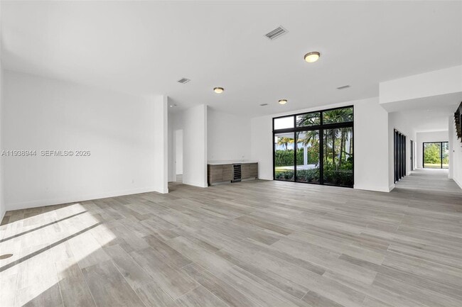 Building Photo - 16699 Botaniko Dr N