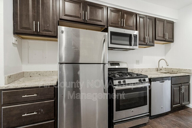 Building Photo - 1719 West Virginia Ave NE