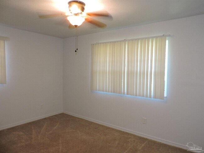 Building Photo - 1070 Sagebrush Trail
