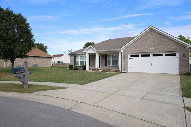 Building Photo - Beautiful 3 Bedroom House in Quiet Auburn ...