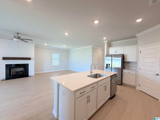 Building Photo - 237 Granby Ln