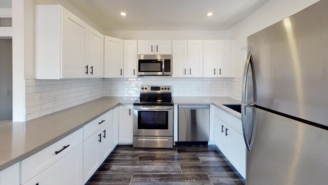 Building Photo - Tuscany Apartments