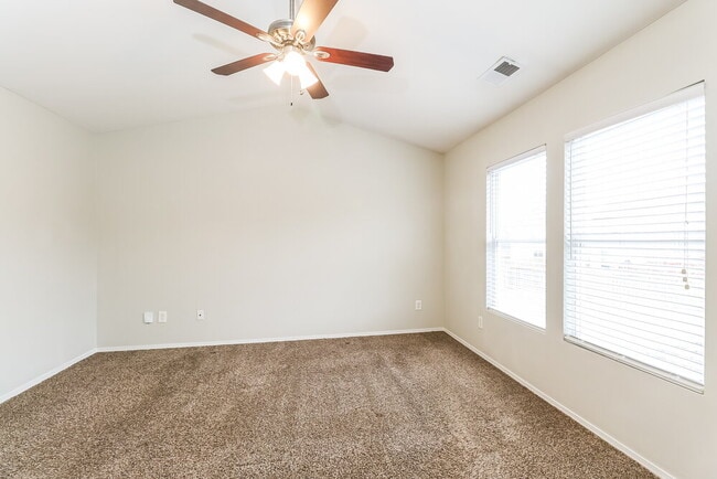 Building Photo - 9606 Hollyburgh Ter