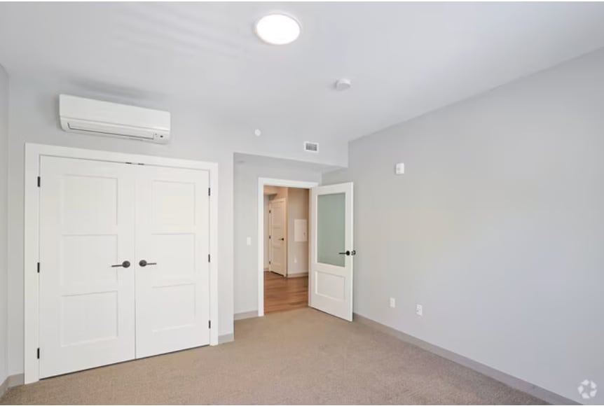 Building Photo - 109 Heath St