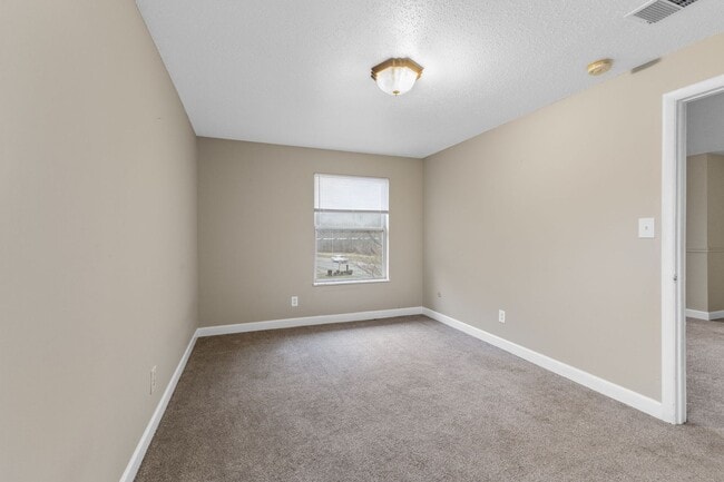 Building Photo - 3520 E Fall Creek Pkwy N Dr