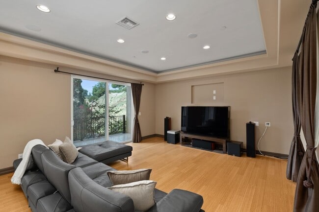 Building Photo - 4630 Esparto St