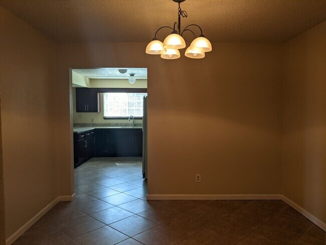 Building Photo - 3409 Mission Arch Dr