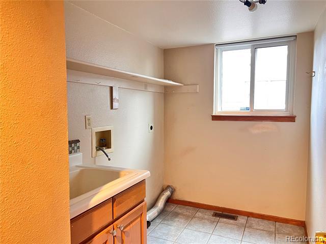 Building Photo - 9937 Spring Hill Ln