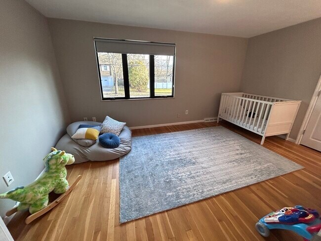 Building Photo - 44 Marla Cir