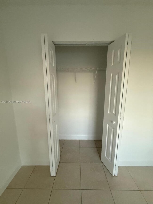 Building Photo - 4304 NW 9th Ave