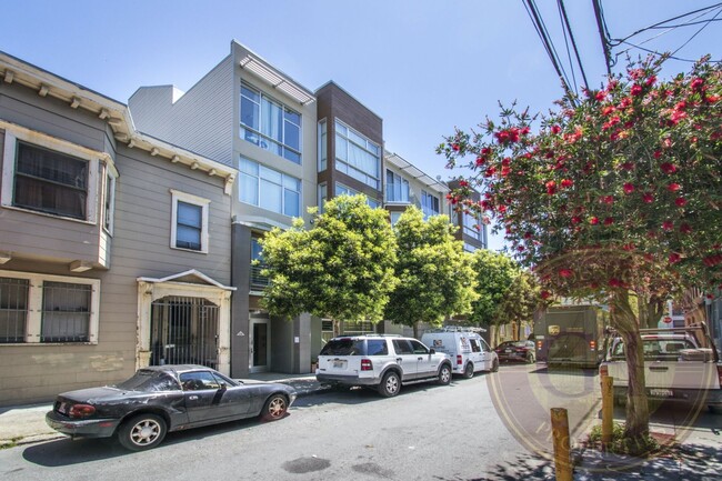 Building Photo - SoMa - 1 BR, 1 BA Condo 569 Sq. Ft. - 3D V...