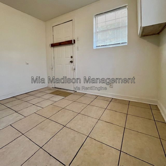 Building Photo - 211 W 59th St