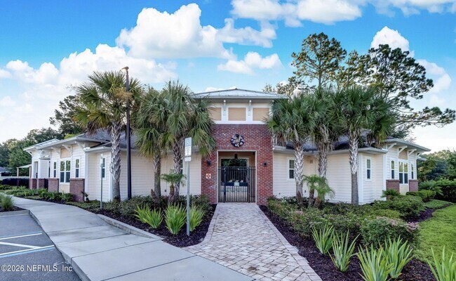 Building Photo - 15677 Moss Hollow Dr