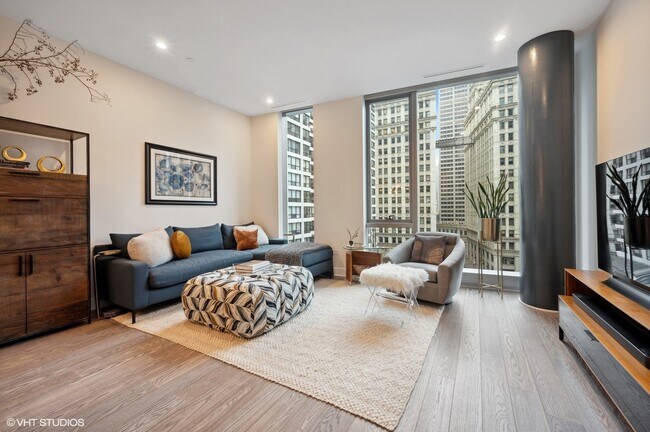 Building Photo - 403 N Wabash Ave