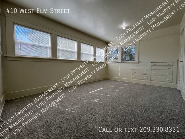 Building Photo - 410 W Elm St