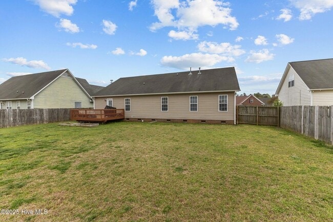Building Photo - 8246 English Saddle Dr