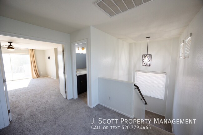 Building Photo - 12209 W Washington St