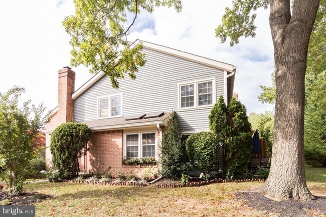 Building Photo - 48 Stonehurst Ct