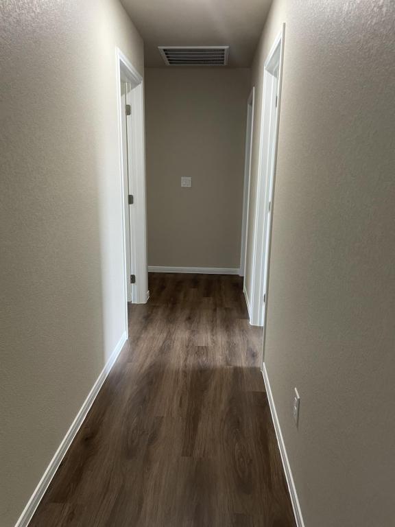 Building Photo - 512 Raymond St