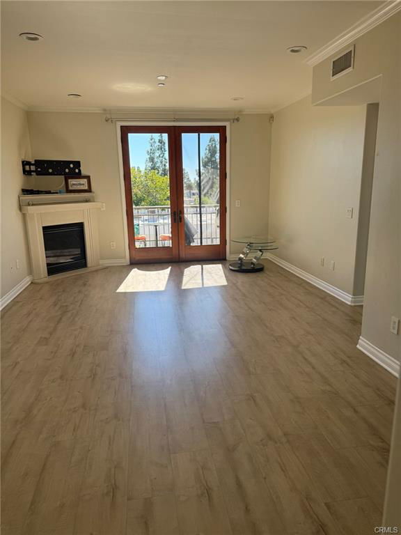 Building Photo - 333 N Hill Ave