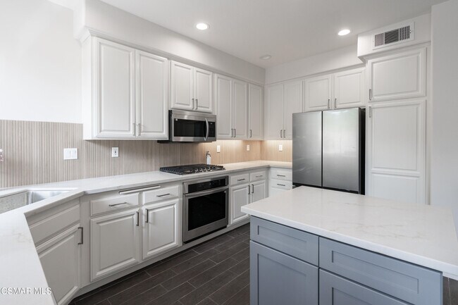 Building Photo - 3109 La Casa Ct