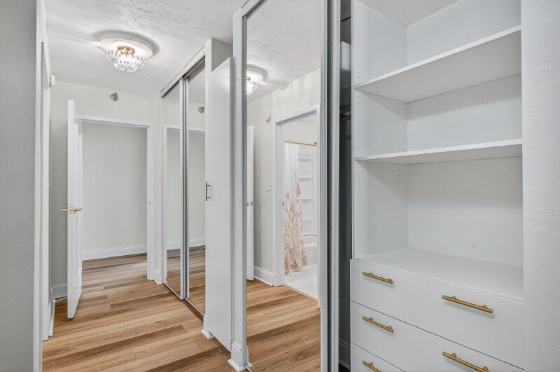 Building Photo - 224 E Garden St