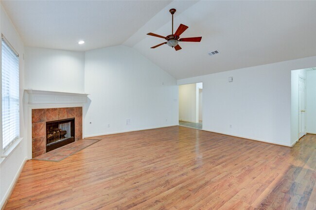 Building Photo - 46 Drifting Shadows Cir