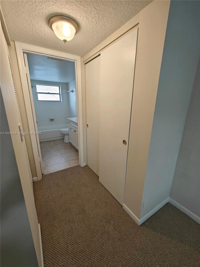 Building Photo - 8770 Royal Palm Blvd