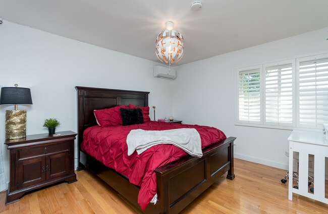 Building Photo - 783 Starlight Heights Dr