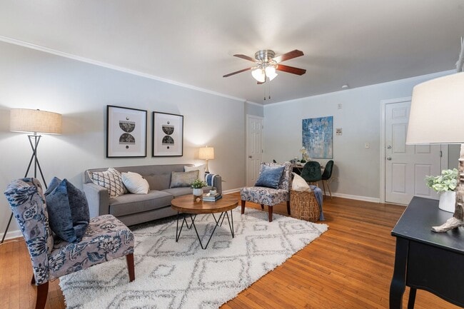 Building Photo - Bright 1 Bed condo in Kerns Neighborhood o...