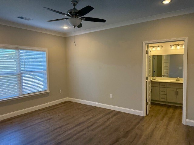 Building Photo - 1903 N Main St