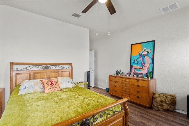 Building Photo - 12701 Brahmin Dr