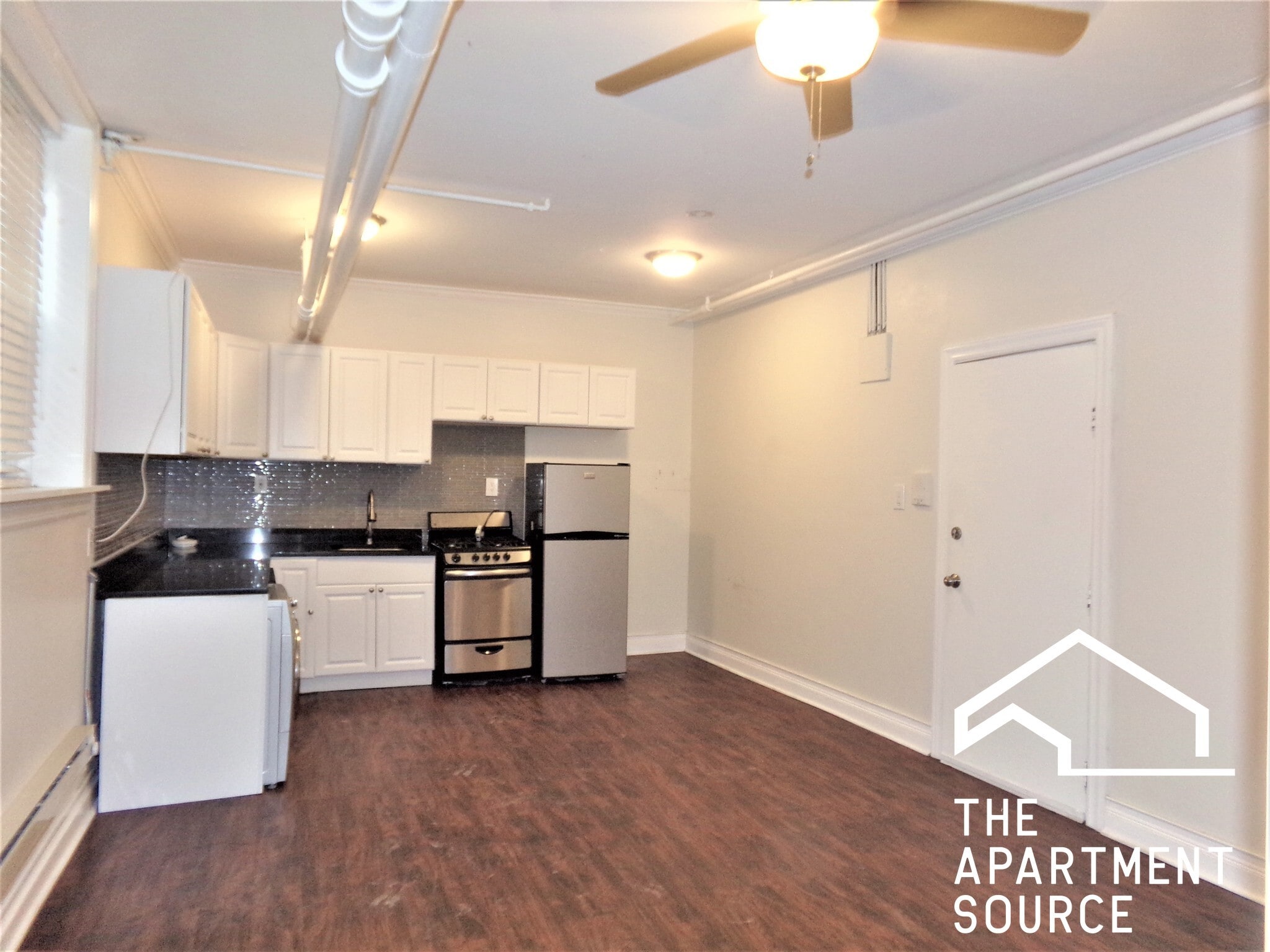 Building Photo - 2121 N Dayton St