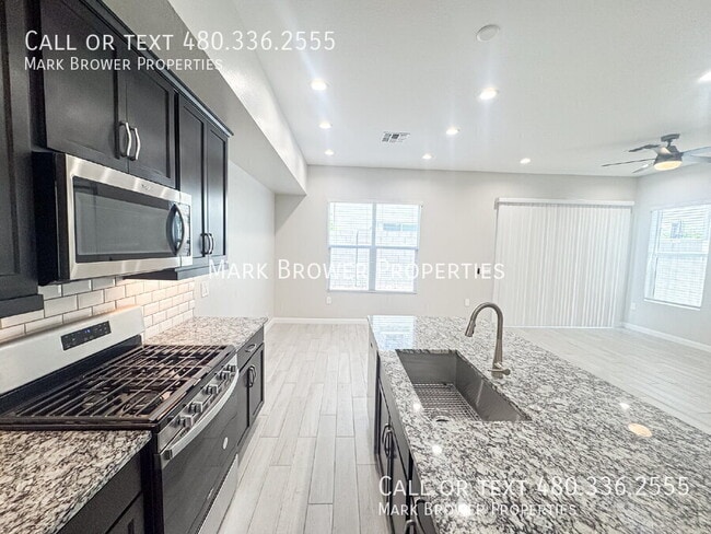 Building Photo - 17441 N 48th Ter